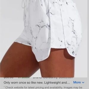 Buffbunny Flow Shorts White Marble XL
